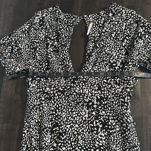 Free People Looking For Love MIDI Dress Side Button Closure Size 0 - Picture 8 of 10